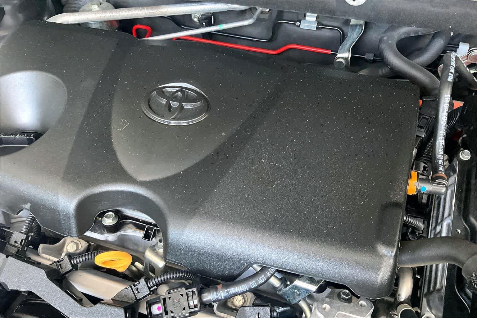 Used 2021 Toyota RAV4 XSE AWD/4WD image 33