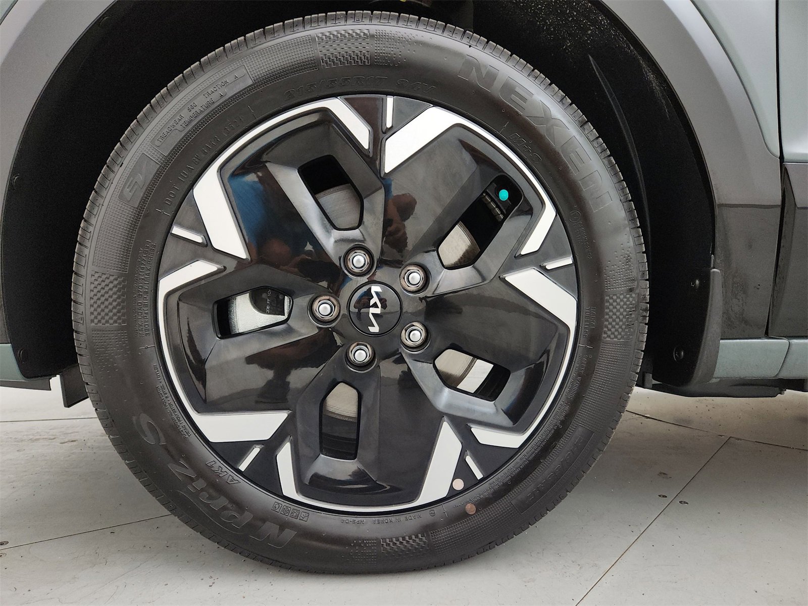 Certified 2025 Kia Niro Wind image 22