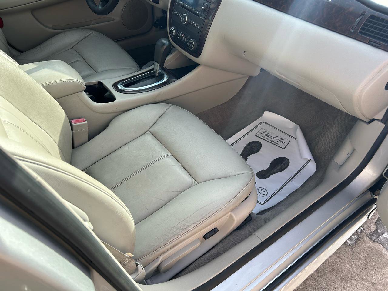 Used 2015 Chevrolet Impala LTZ FWD image 12