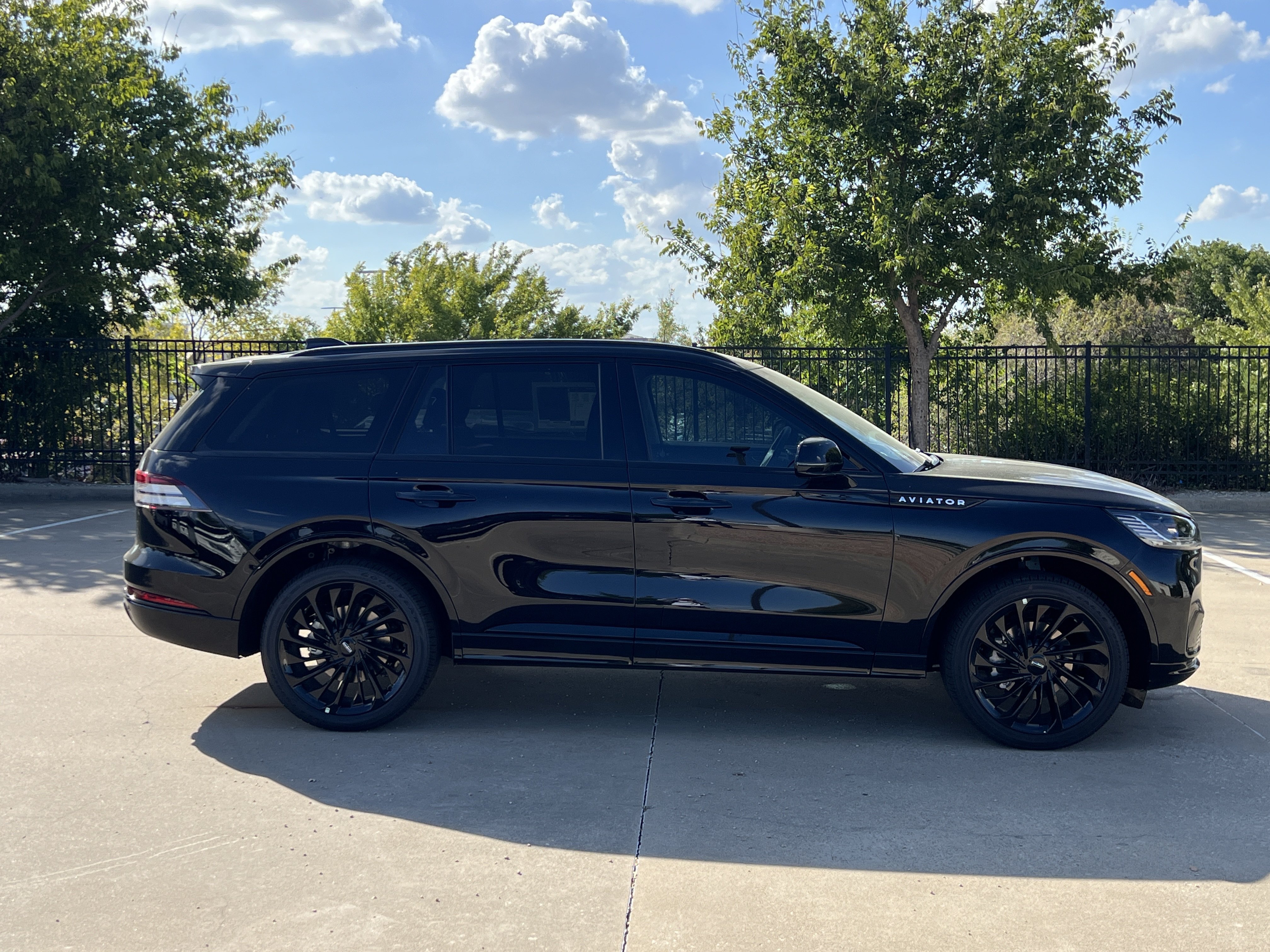 New 2027 Lincoln Aviator Reserve AWD/4WD image 10