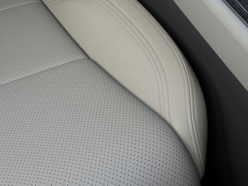 New 2026 Lincoln Aviator Reserve AWD/4WD image 16