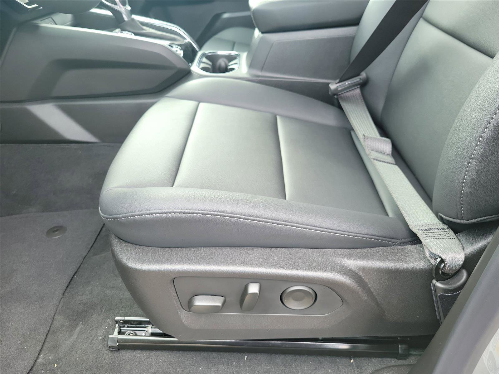 New 2026 GMC Canyon Elevation image 18