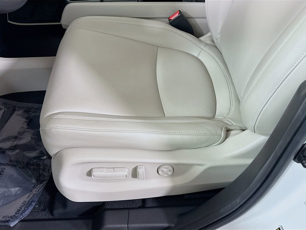 Used 2025 Honda Odyssey EX-L image 23