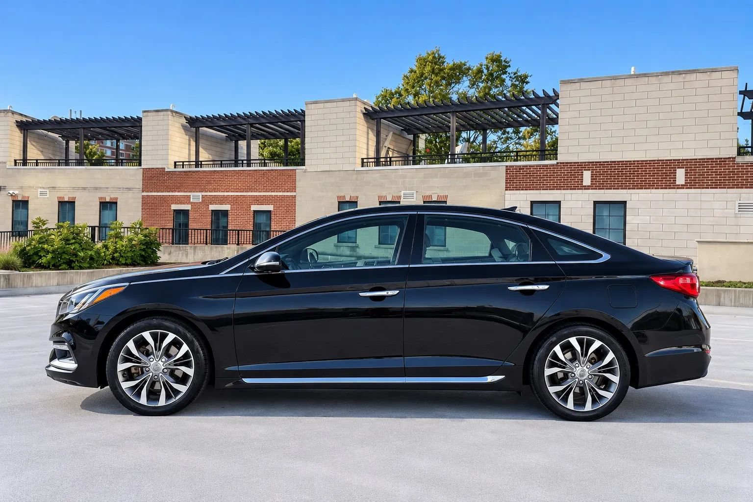 Used 2015 Hyundai Sonata Limited 2.0T FWD image 5