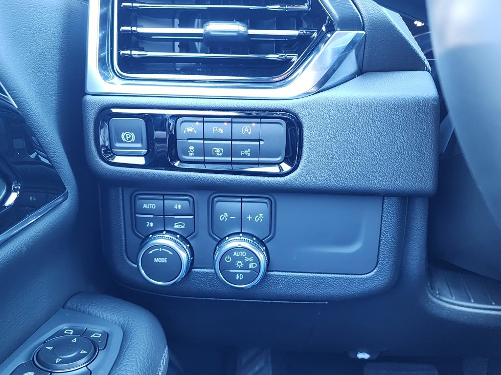 New 2026 GMC Yukon XL Denali w/ Sun & Power Step Package image 19