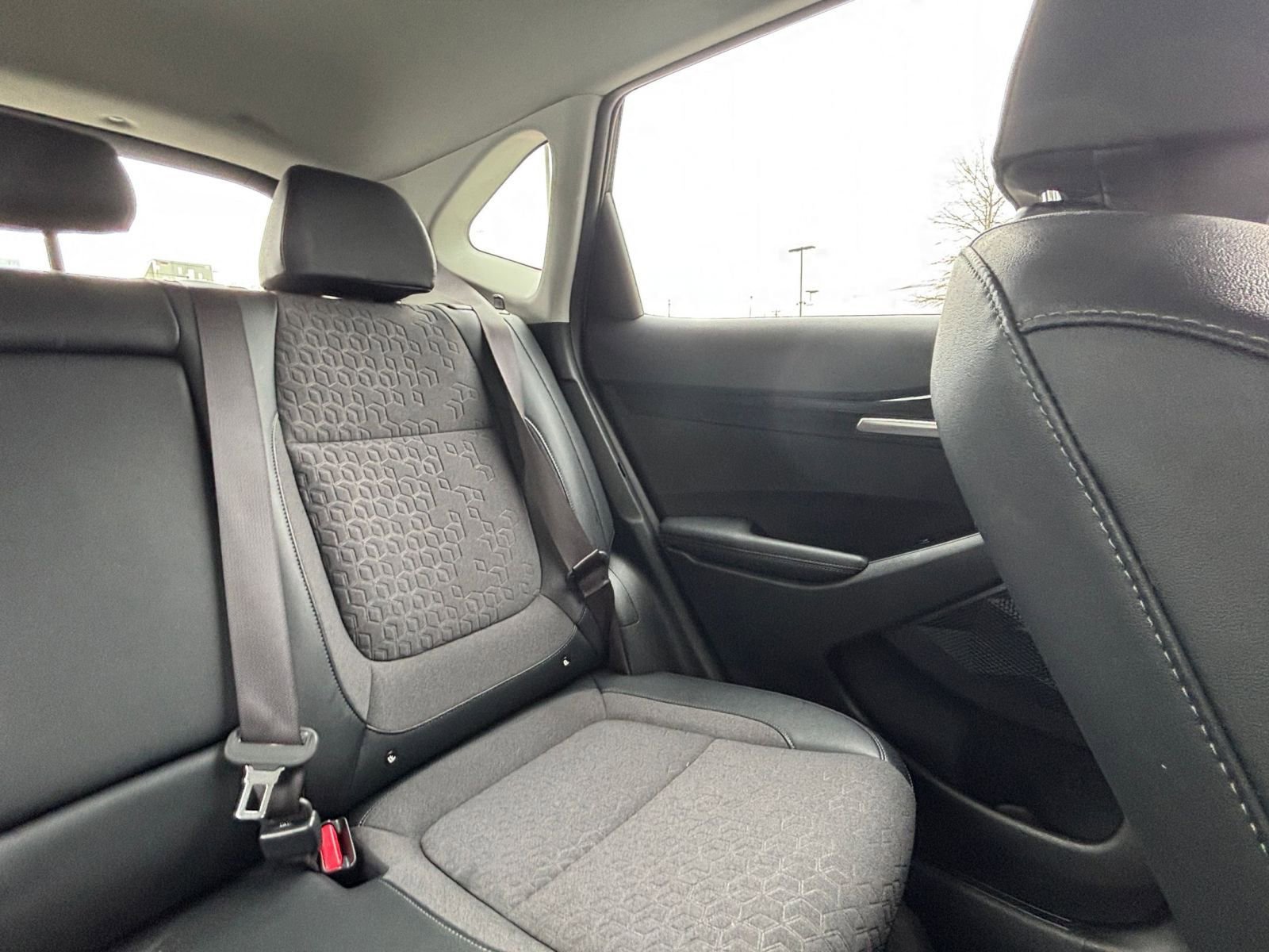 Used 2025 Kia Seltos S image 38