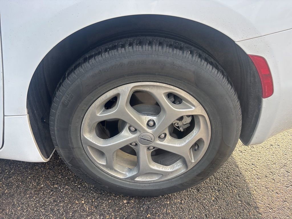 Used 2024 Chrysler Pacifica Limited image 8