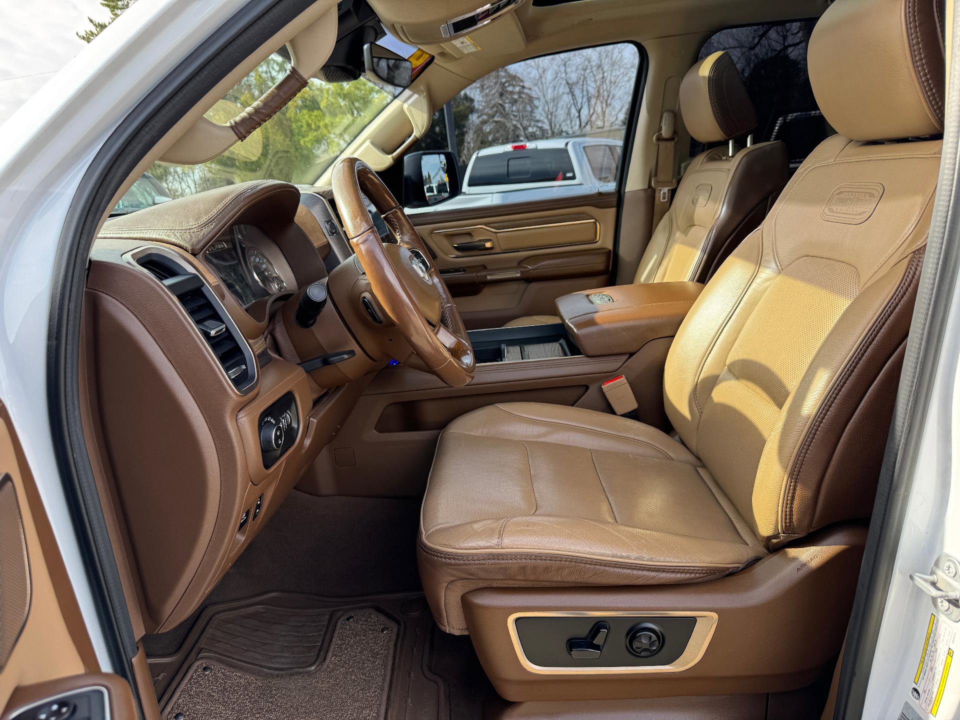 Used 2019 RAM 1500 Limited image 16