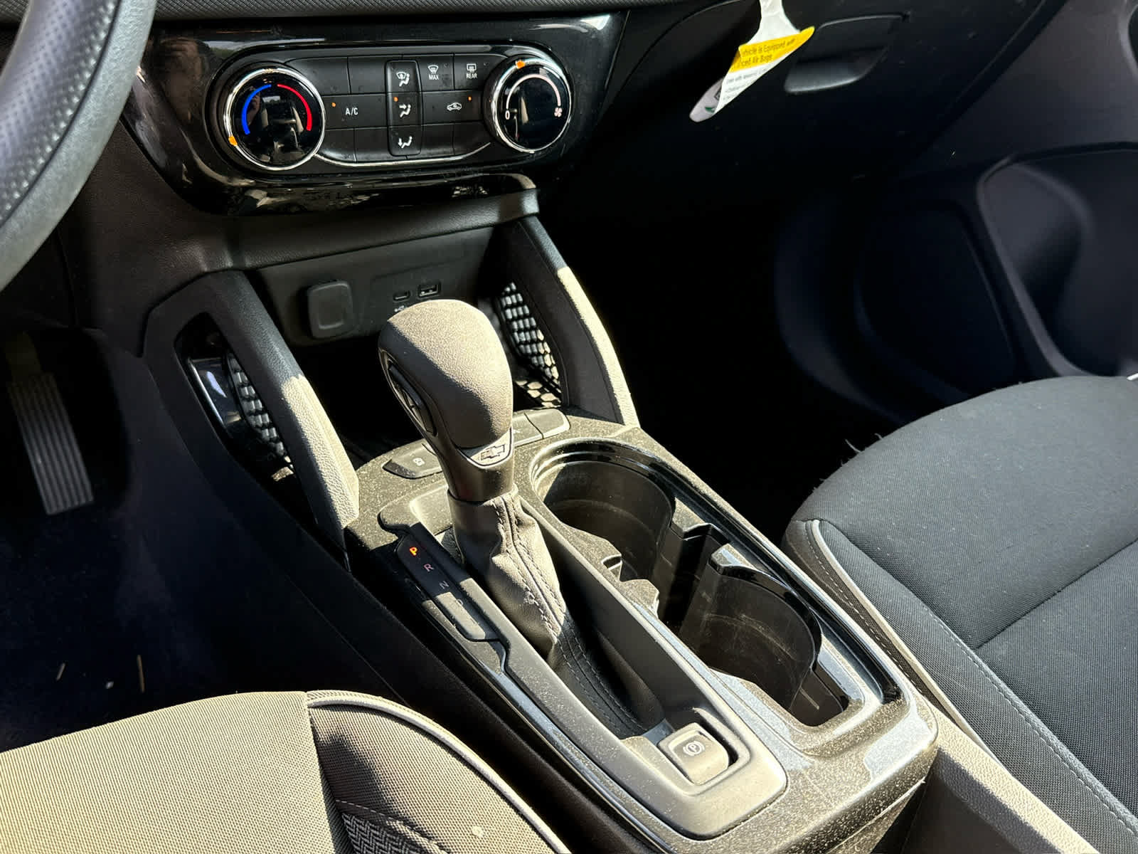 Used 2024 Chevrolet TrailBlazer LT w/ Driver Confidence Package FWD image 22