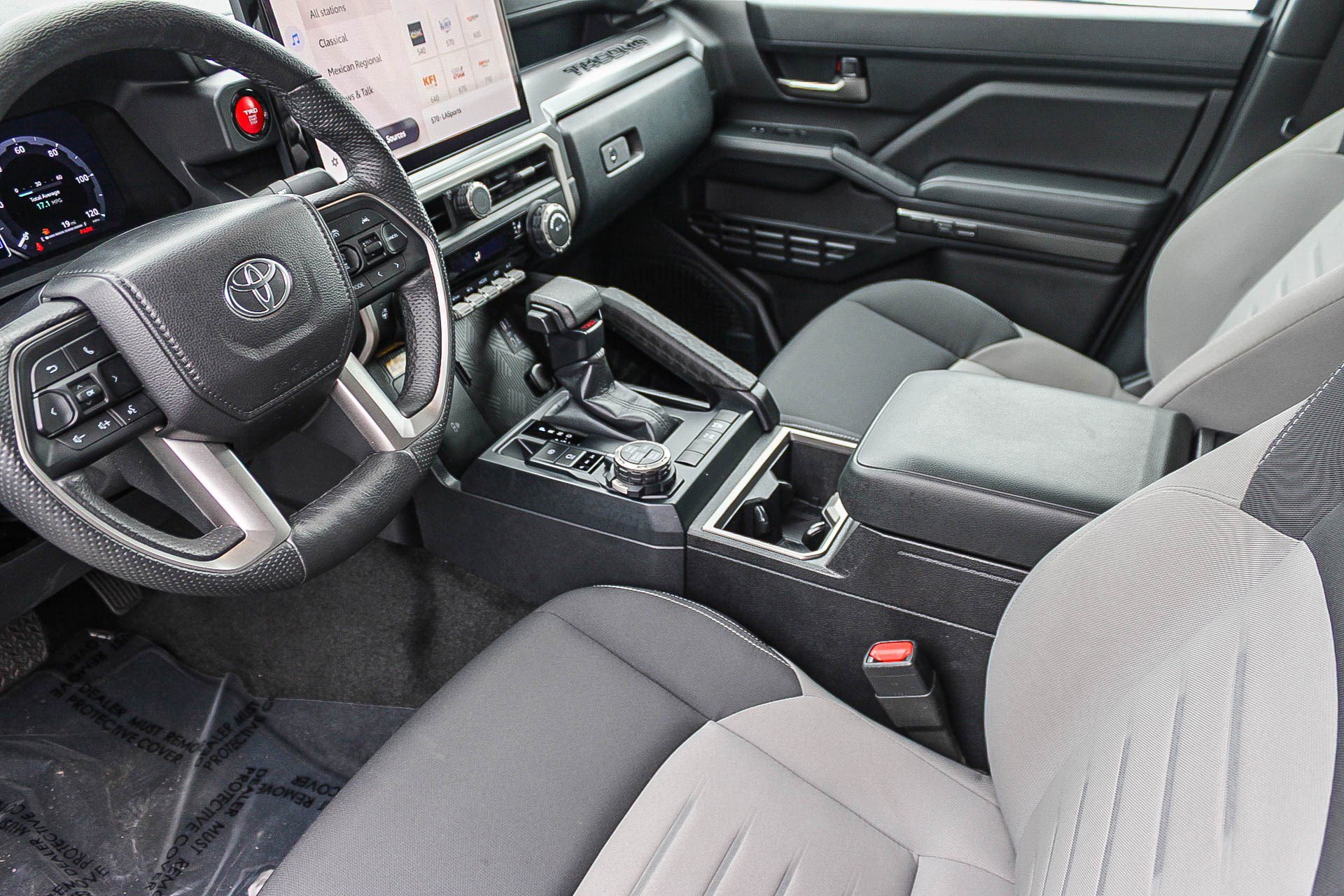 Used 2024 Toyota Tacoma TRD Off-Road image 18