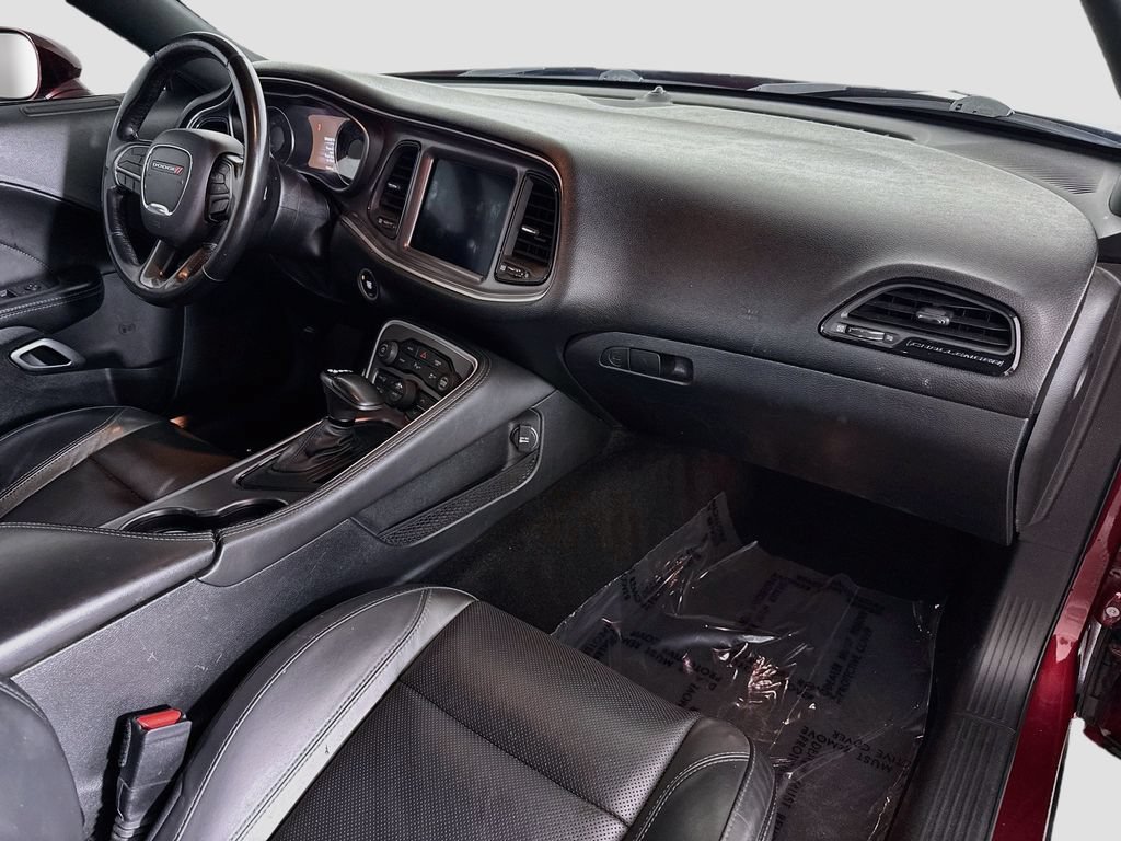 Used 2019 Dodge Challenger SXT w/ Plus Package RWD image 28