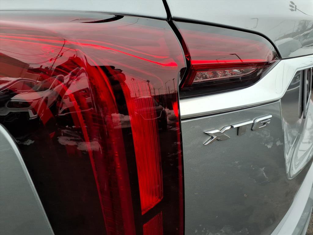 Certified 2024 Cadillac XT6 Premium Luxury w/ LPO, Floor Liner Package image 12