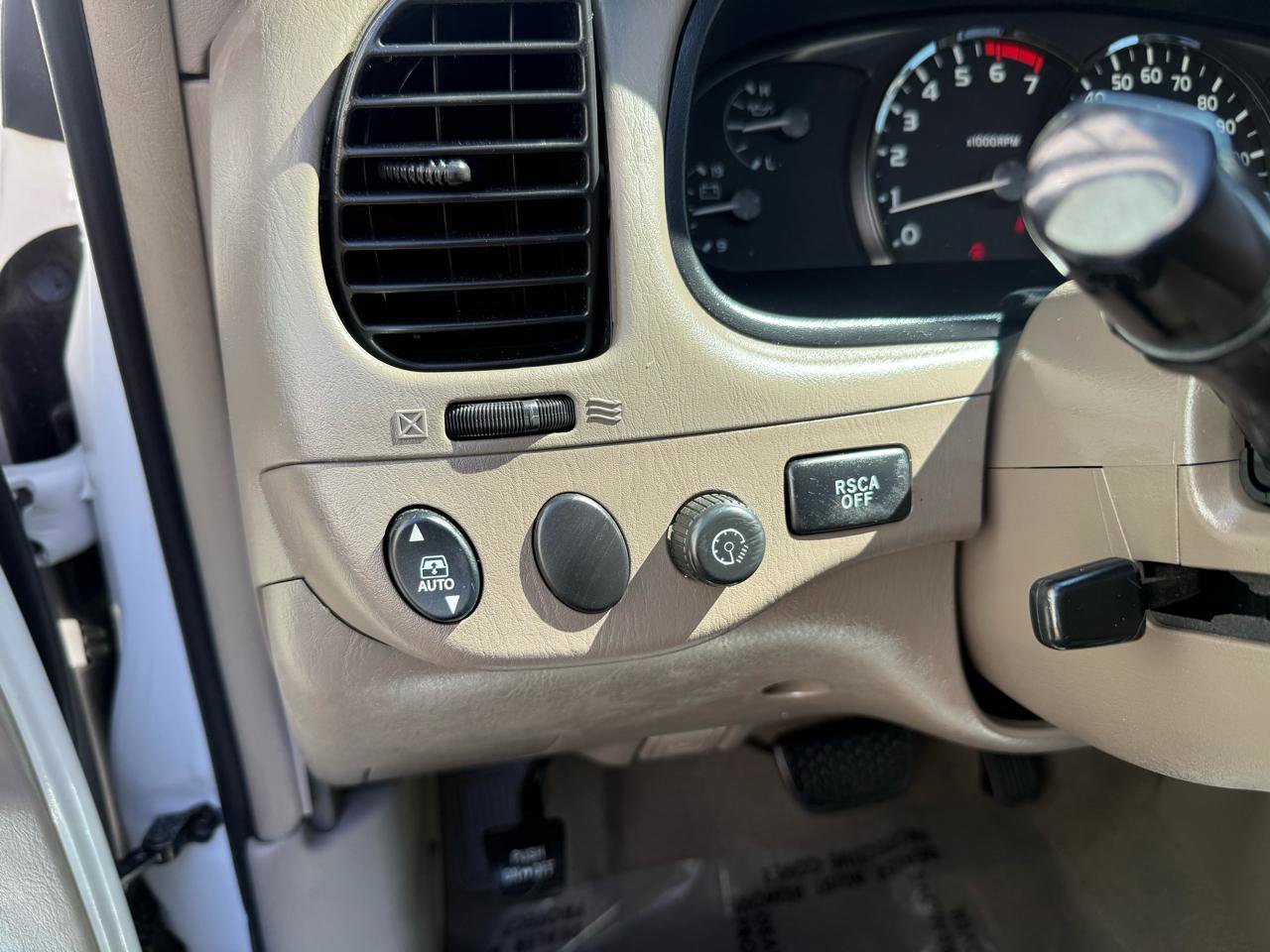 Used 2006 Toyota Sequoia SR5 image 35