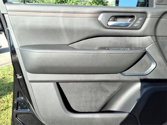 New 2026 Nissan Armada Platinum image 7