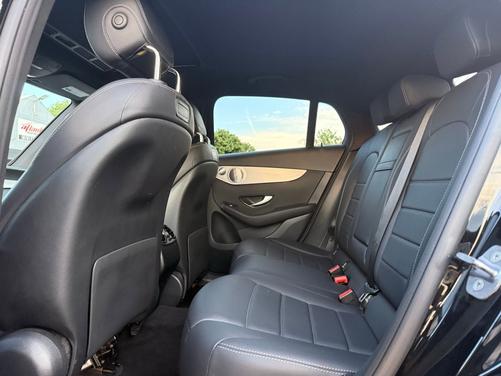 Used 2019 Mercedes-Benz GLC 300 4MATIC Coupe image 26