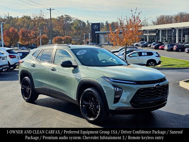 Used 2025 Chevrolet Trax ACTIV w/ Sunroof Package image 1