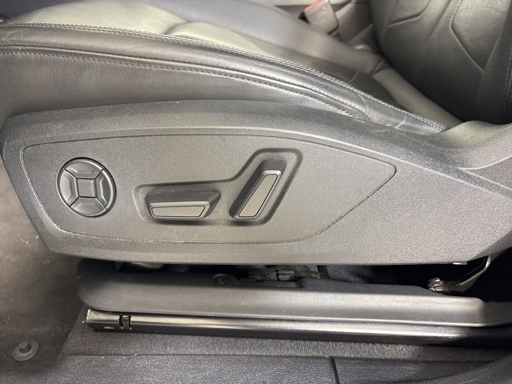 Used 2023 Audi Q3 2.0T Premium AWD/4WD image 16