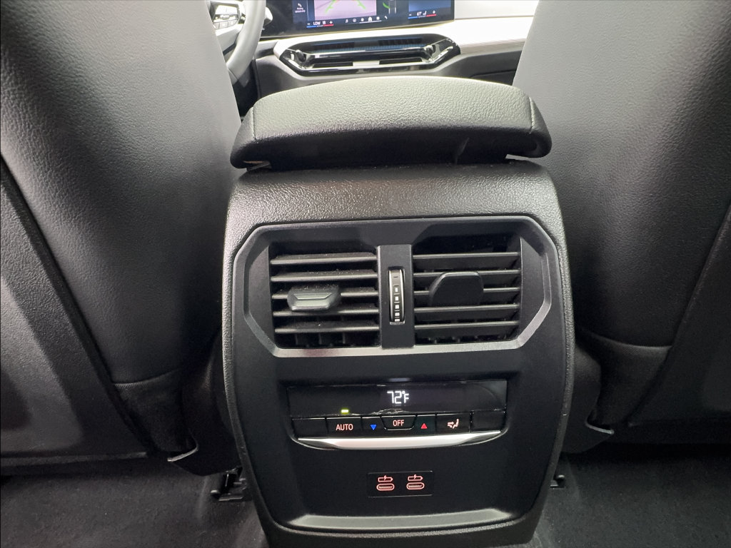 Used 2025 BMW 330i Sedan RWD image 42
