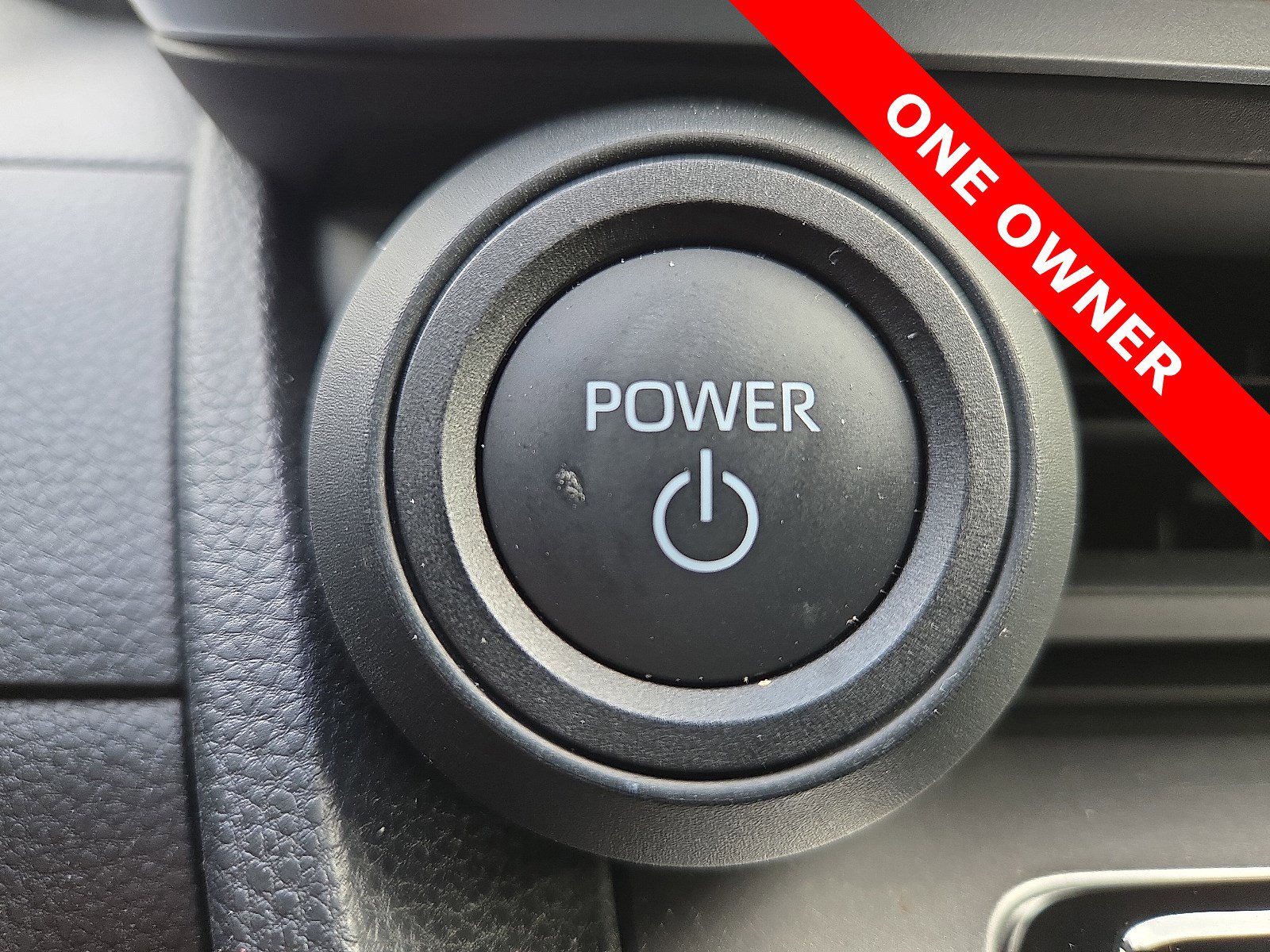 Used 2023 Toyota Prius LE image 21