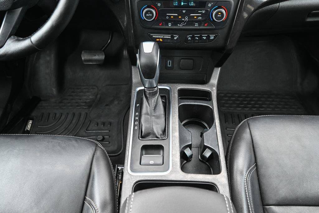 Used 2019 Ford Escape Titanium AWD/4WD image 34
