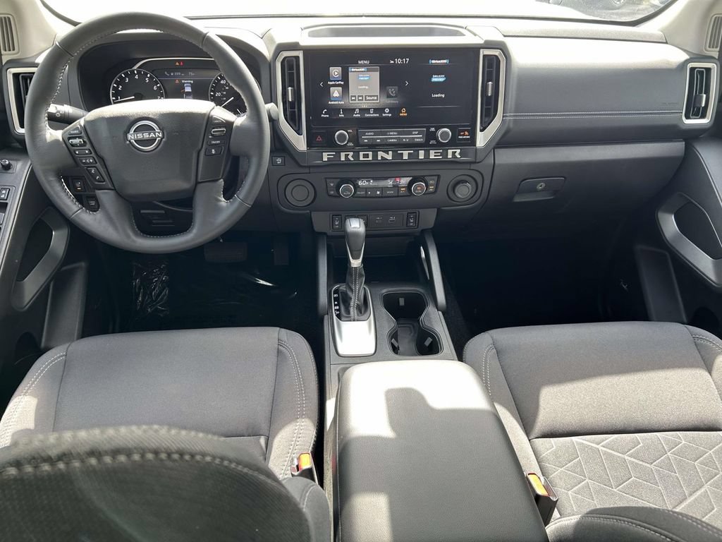 Used 2025 Nissan Frontier SV w/ SV Convenience Package RWD image 13