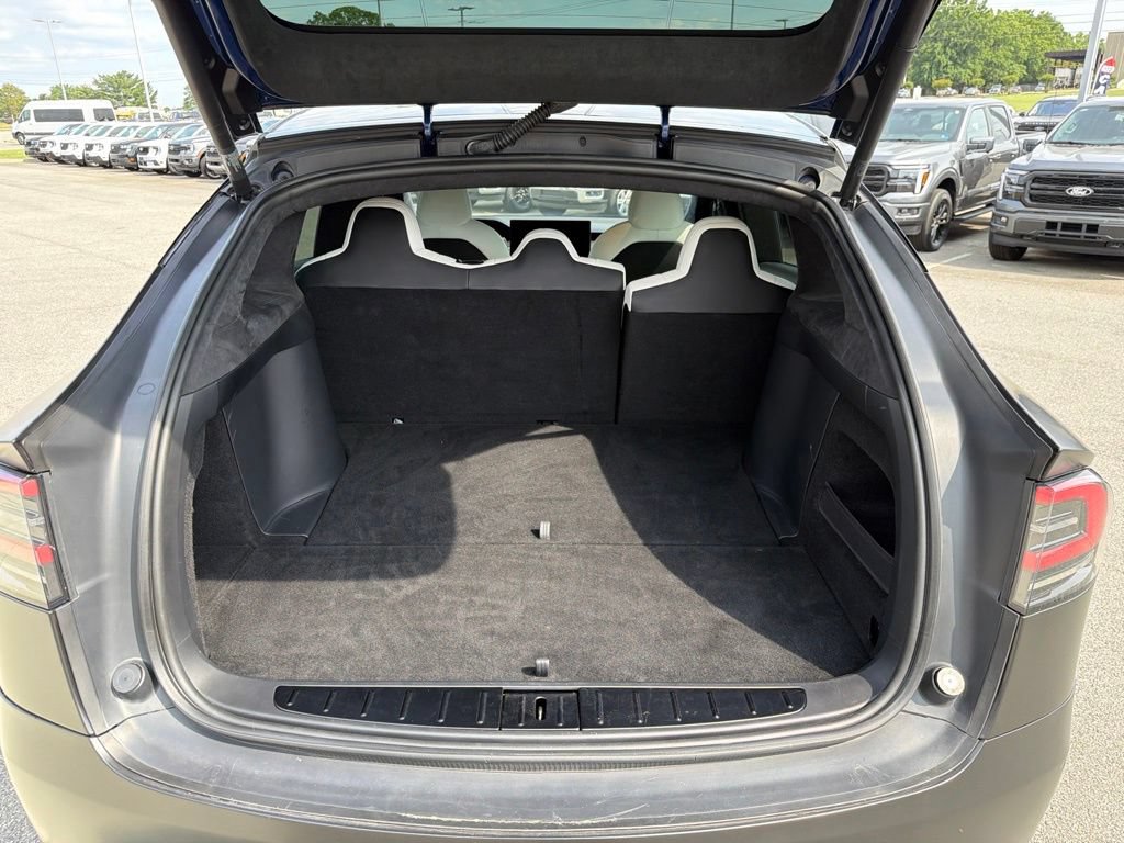 Used 2022 Tesla Model X AWD/4WD image 16