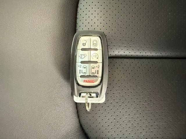 New 2026 Chrysler Pacifica Select w/ S Appearance Package AWD/4WD image 26