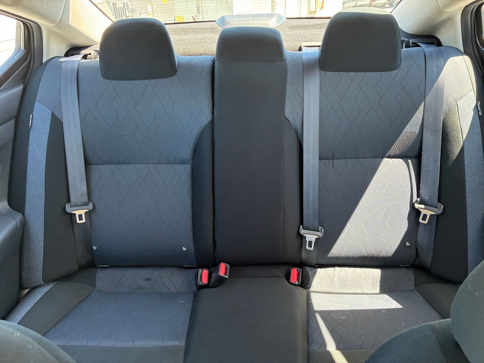 Used 2025 Nissan Versa SV FWD image 36