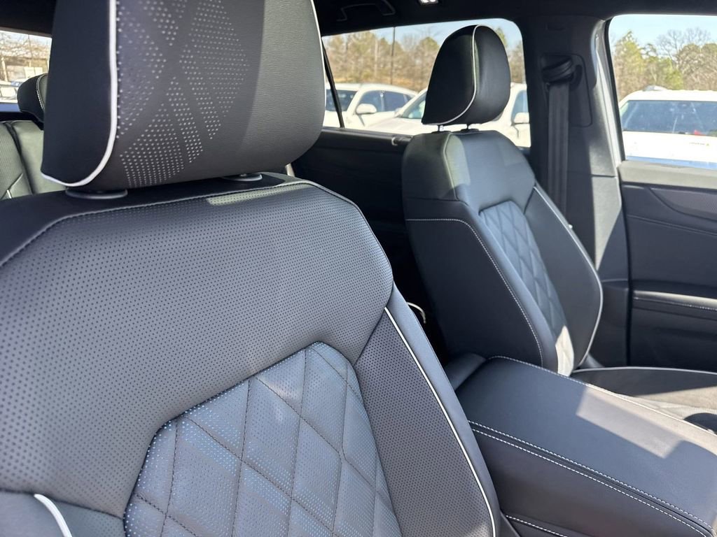 New 2025 Volkswagen Atlas Cross Sport SEL Premium R-Line image 20