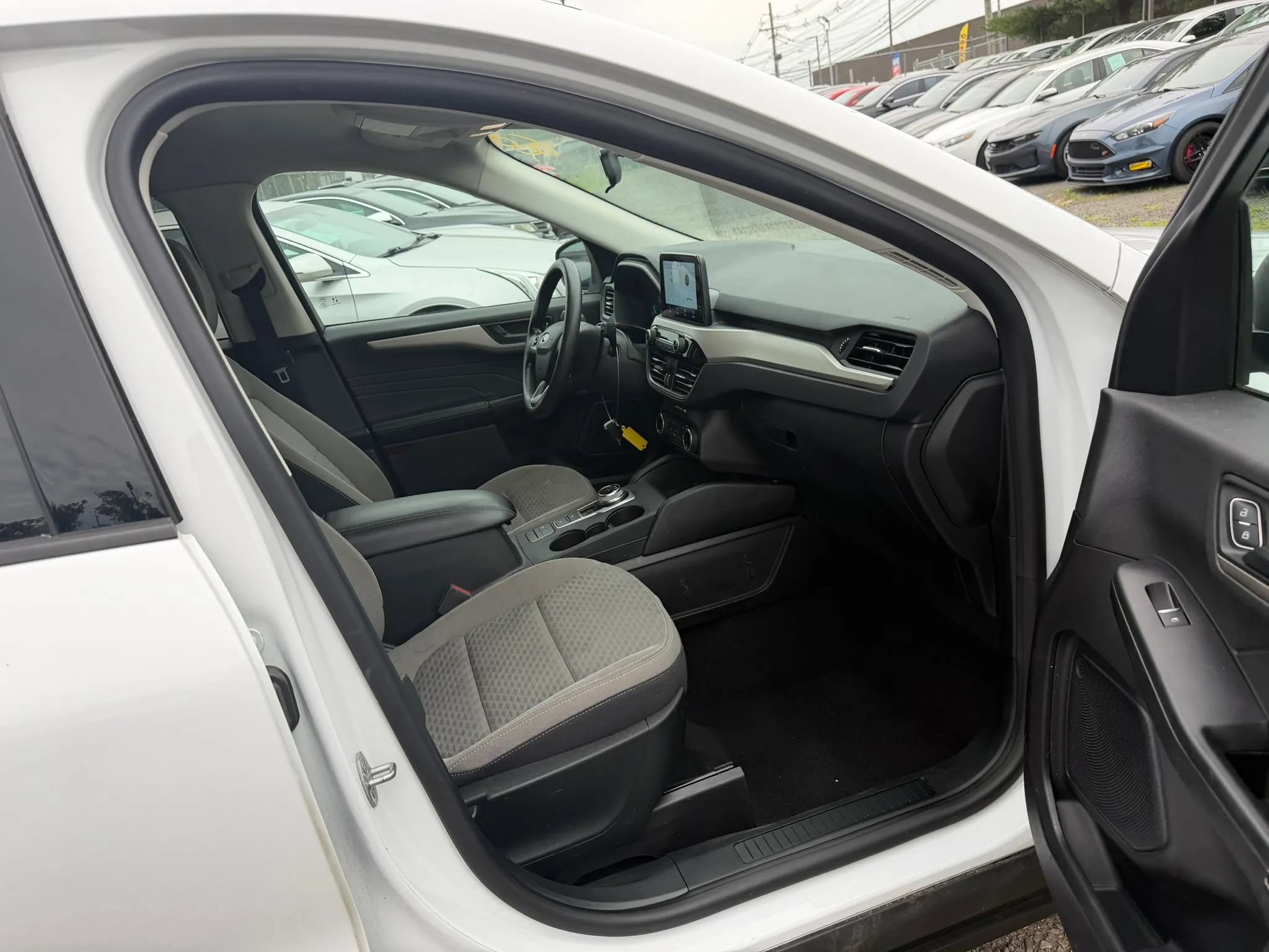 Used 2022 Ford Escape SE AWD/4WD image 26