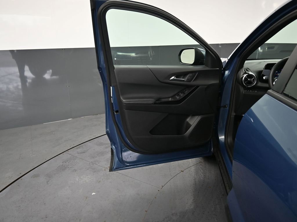Used 2025 Chevrolet Equinox LT AWD/4WD image 24