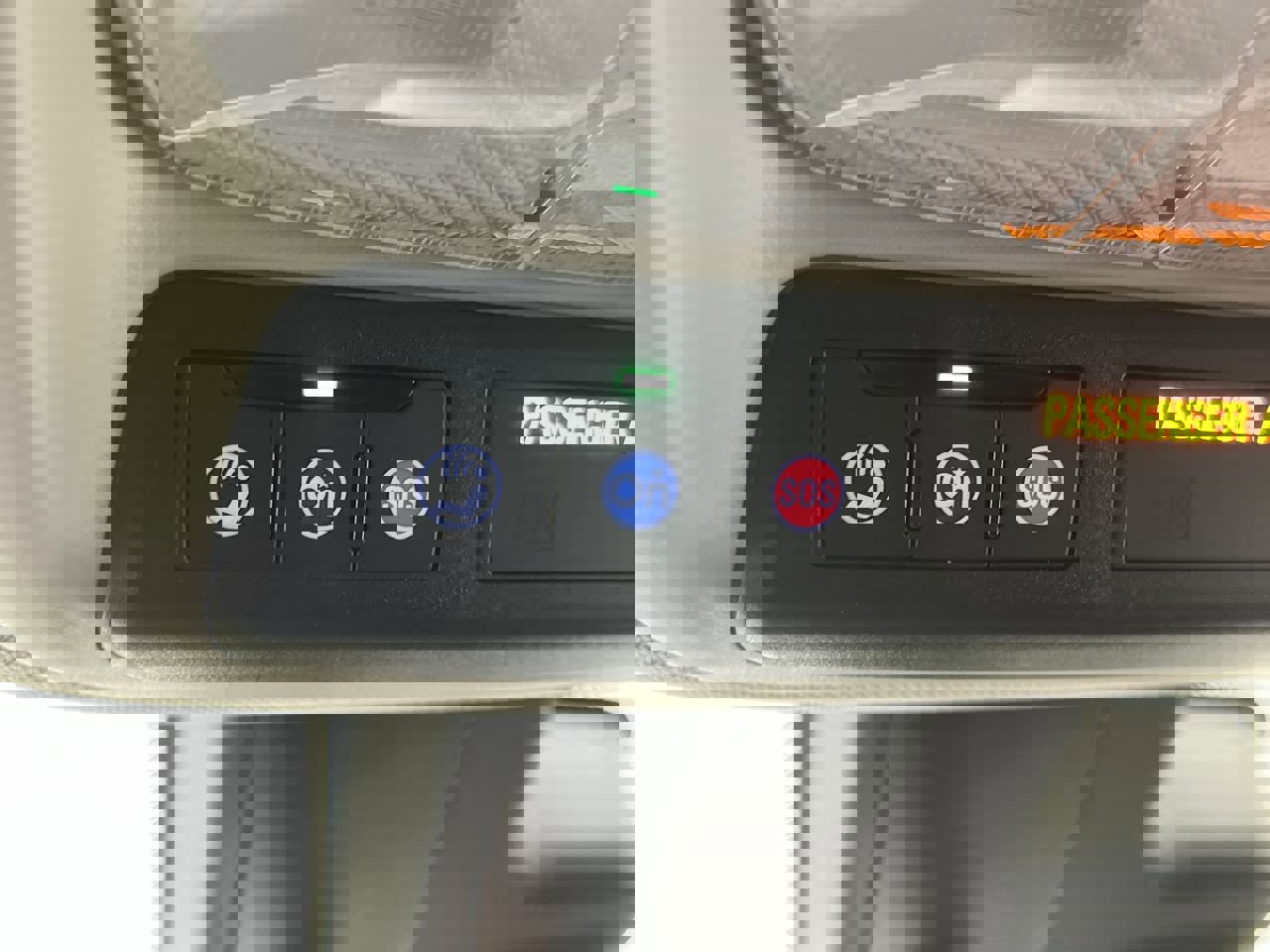 Used 2024 Buick Encore GX Sport Touring image 20