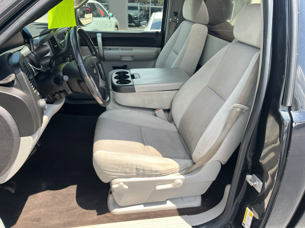 Used 2009 Chevrolet Silverado 1500 LT AWD/4WD image 19