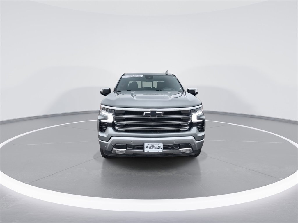 Used 2023 Chevrolet Silverado 1500 High Country image 3