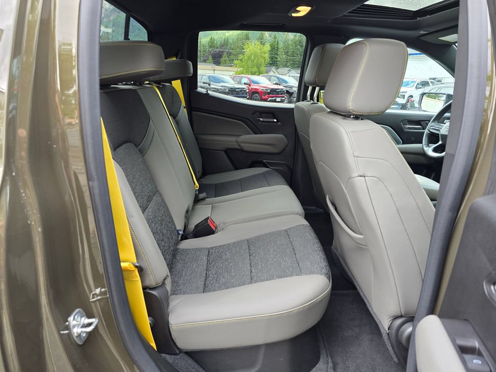 Used 2024 Chevrolet Colorado ZR2 AWD/4WD image 13