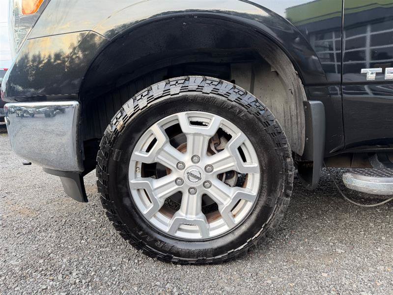 Used 2016 Nissan Titan SL AWD/4WD image 8