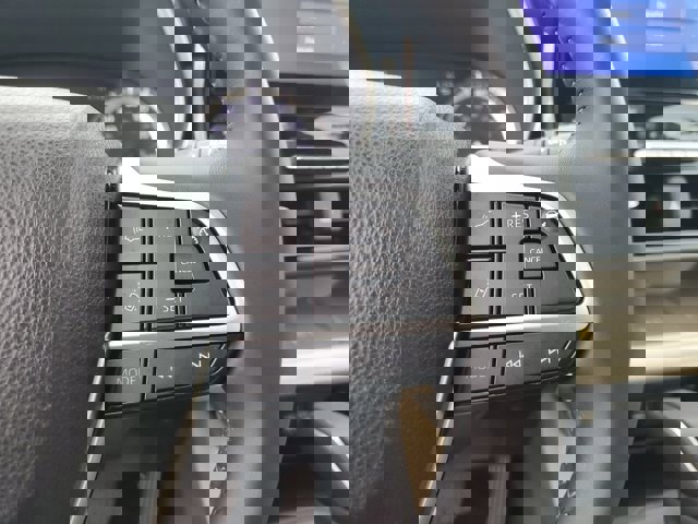 Used 2023 Toyota Highlander XLE image 19