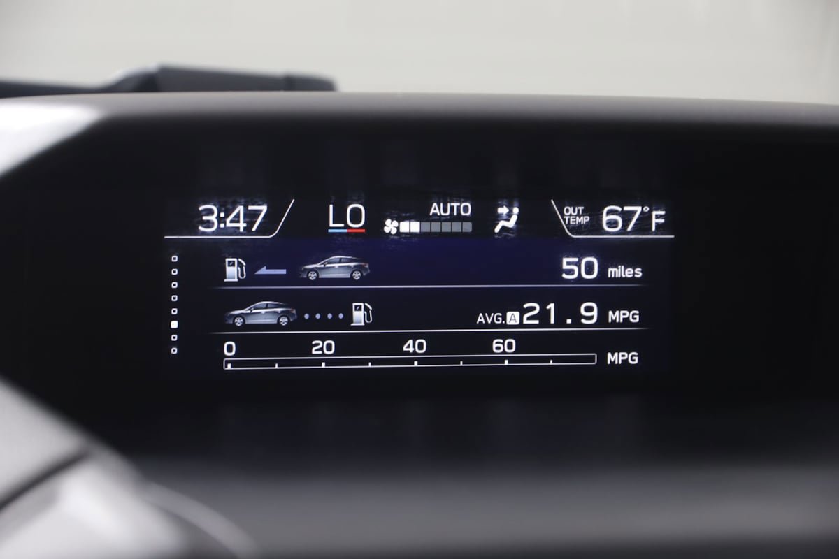Used 2018 Subaru Crosstrek 2.0i Limited image 32