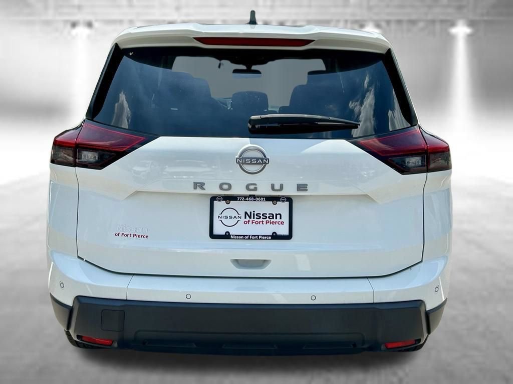 Certified 2024 Nissan Rogue S FWD image 8