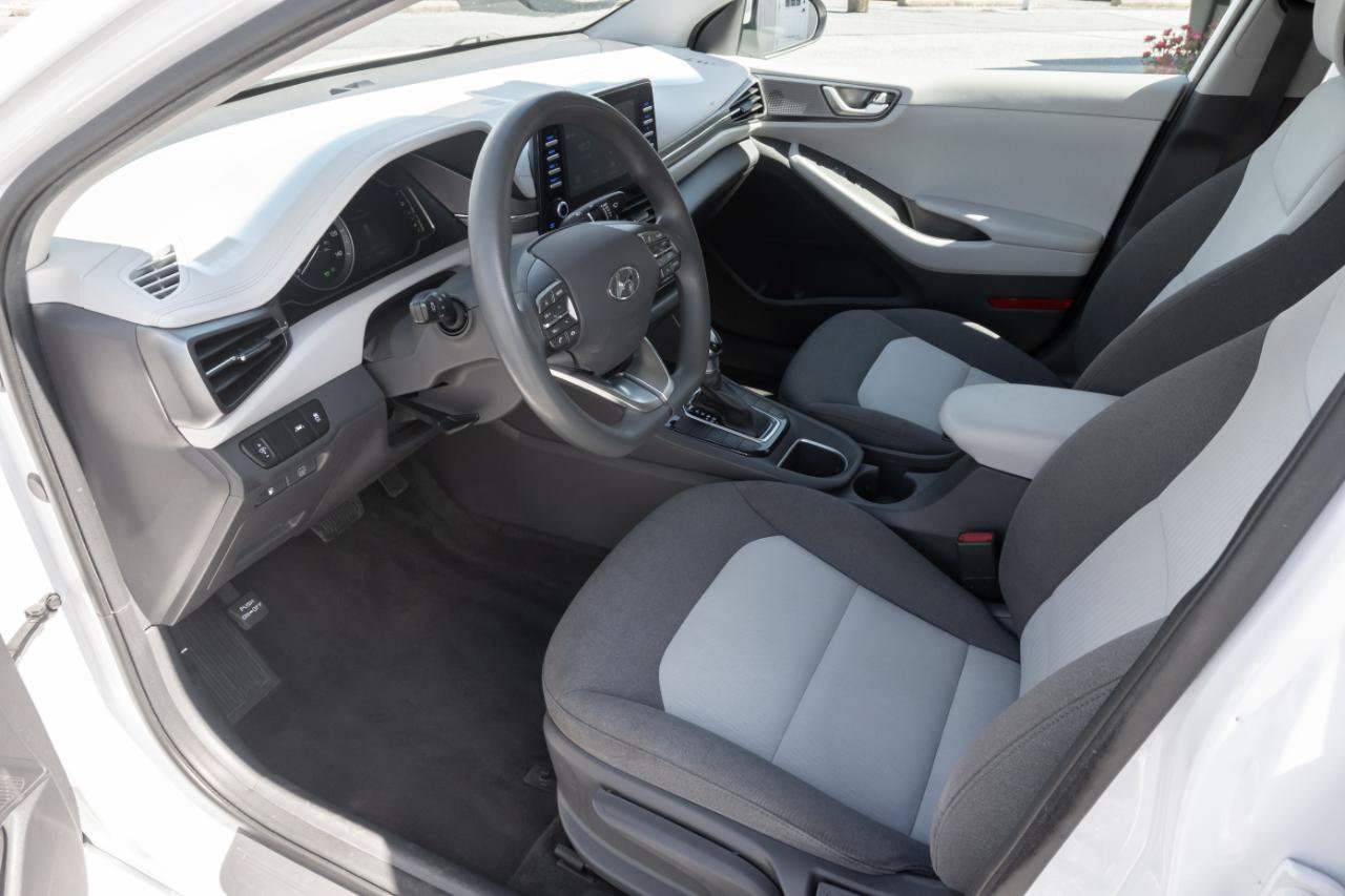 Used 2020 Hyundai Ioniq Blue FWD image 15