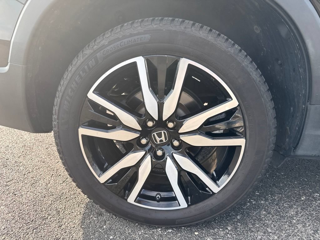 Used 2019 Honda Pilot Touring image 9