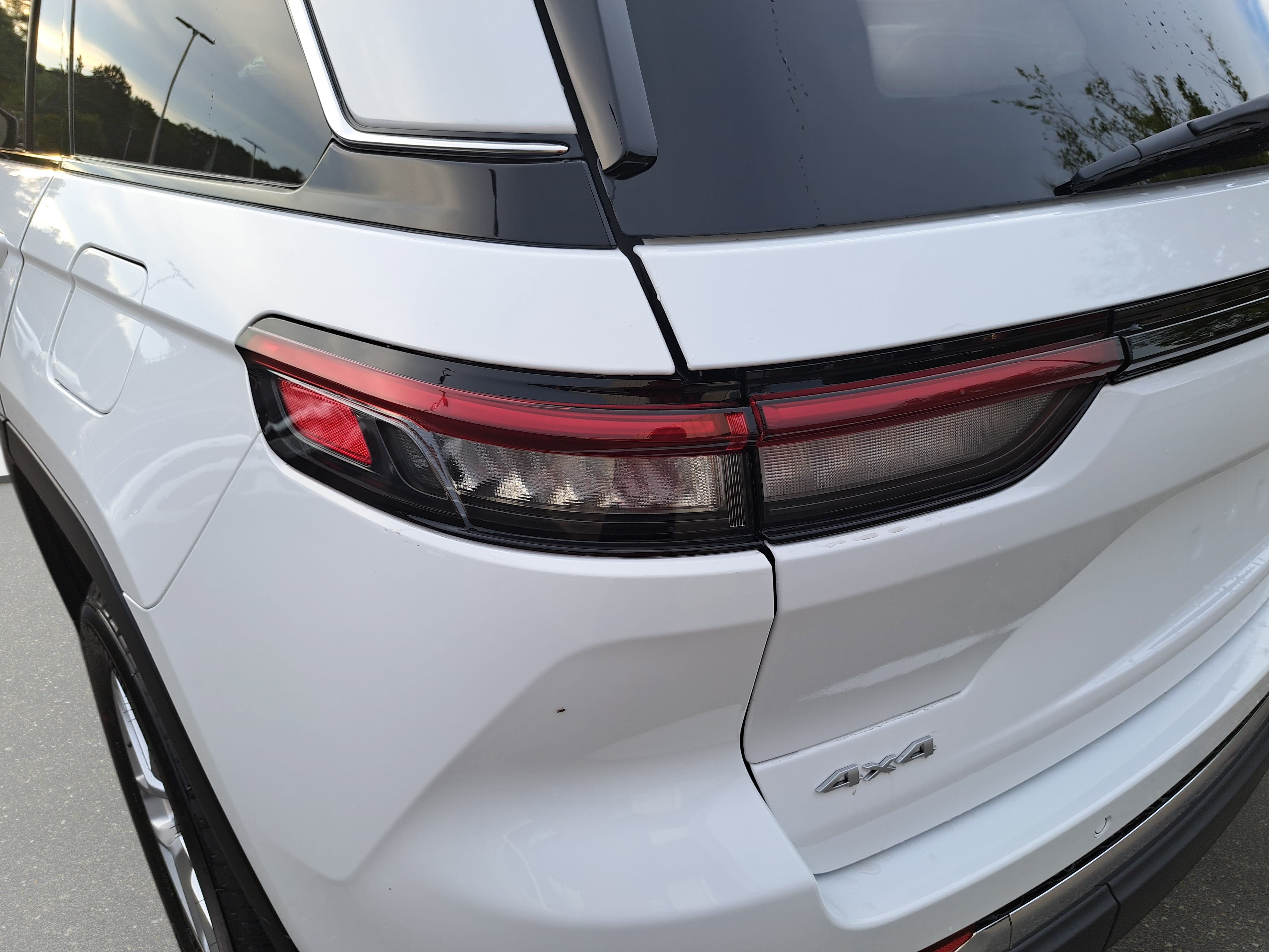 New 2026 Jeep Grand Cherokee Laredo AWD/4WD image 31