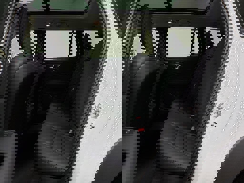 New 2026 Volvo V60 B5 Cross Country Plus w/ Protection Package Premier image 8