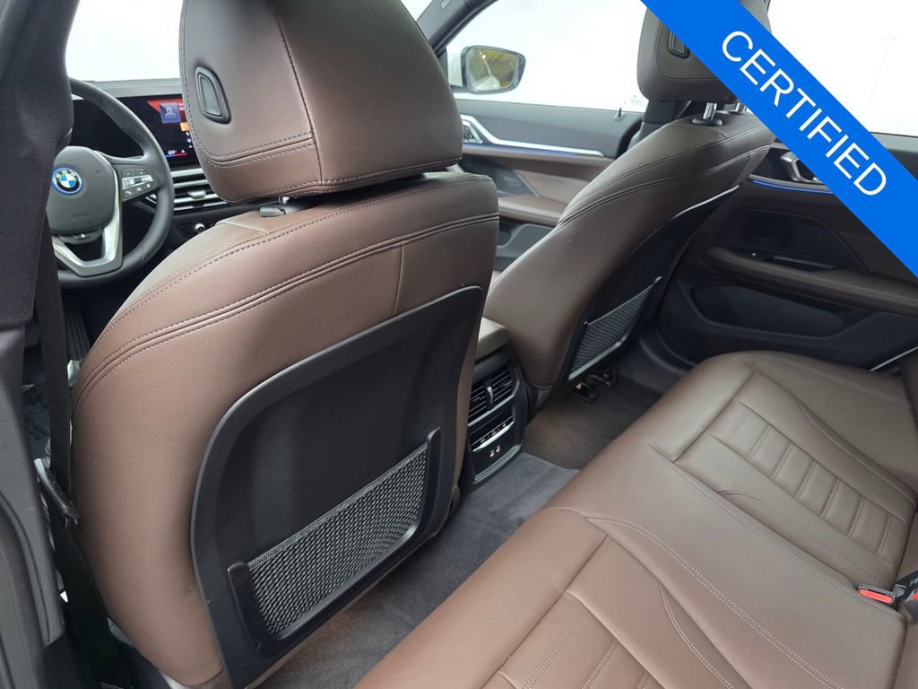 Certified 2023 BMW i4 eDrive35 image 15