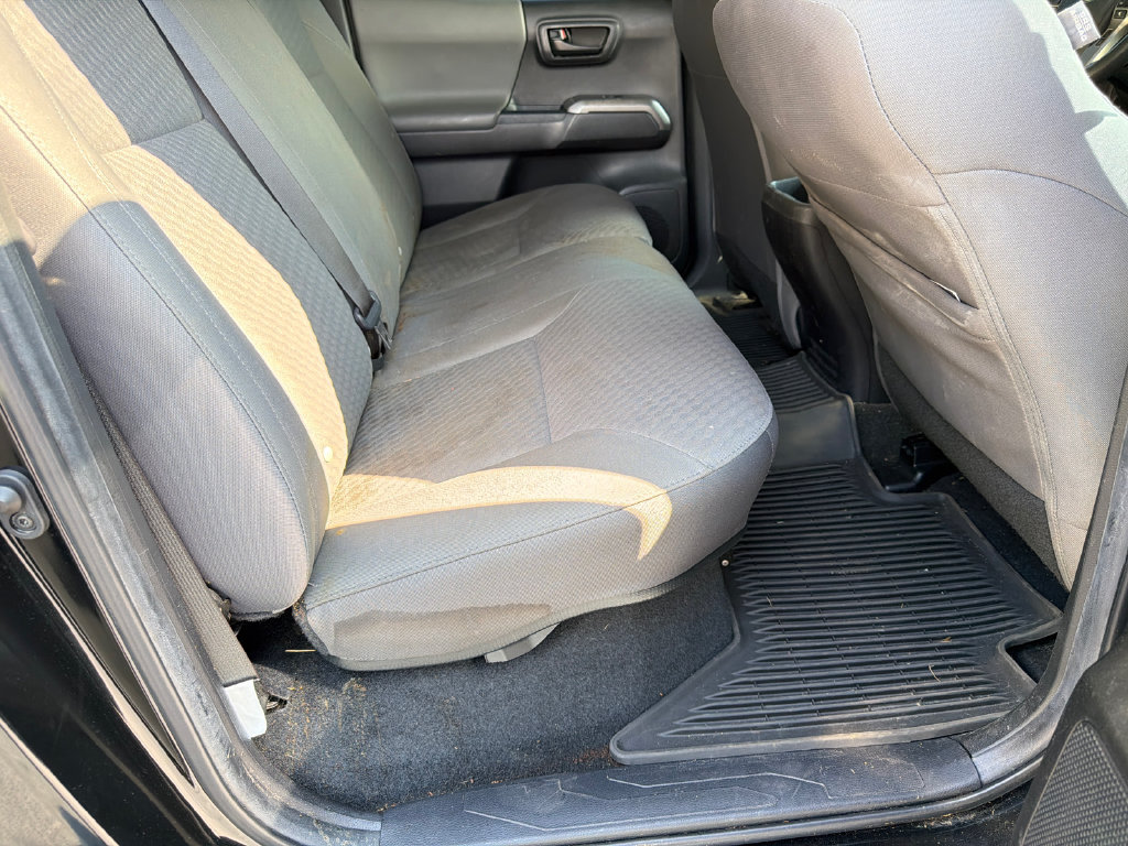 Used 2022 Toyota Tacoma SR5 w/ Technology Package RWD image 18