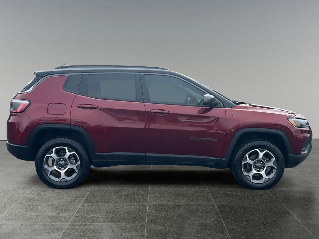 Used 2022 Jeep Compass Trailhawk w/ Trailhawk Convenience Group image 9