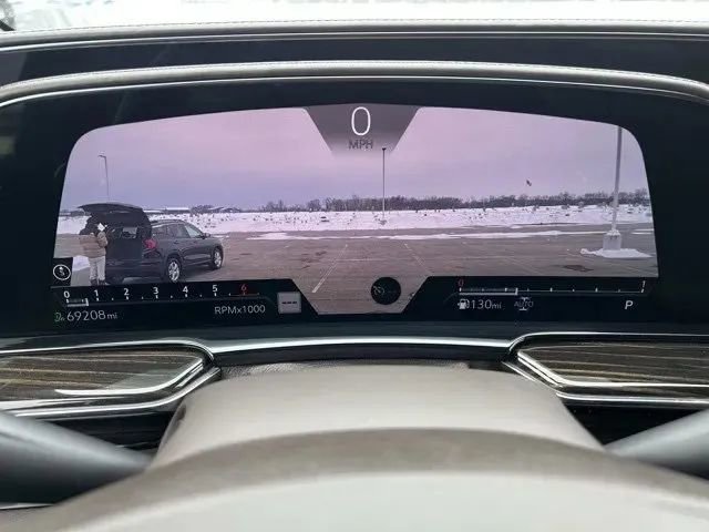 Used 2021 Cadillac Escalade ESV Premium Luxury w/ Heavy-Duty Trailer Package image 25