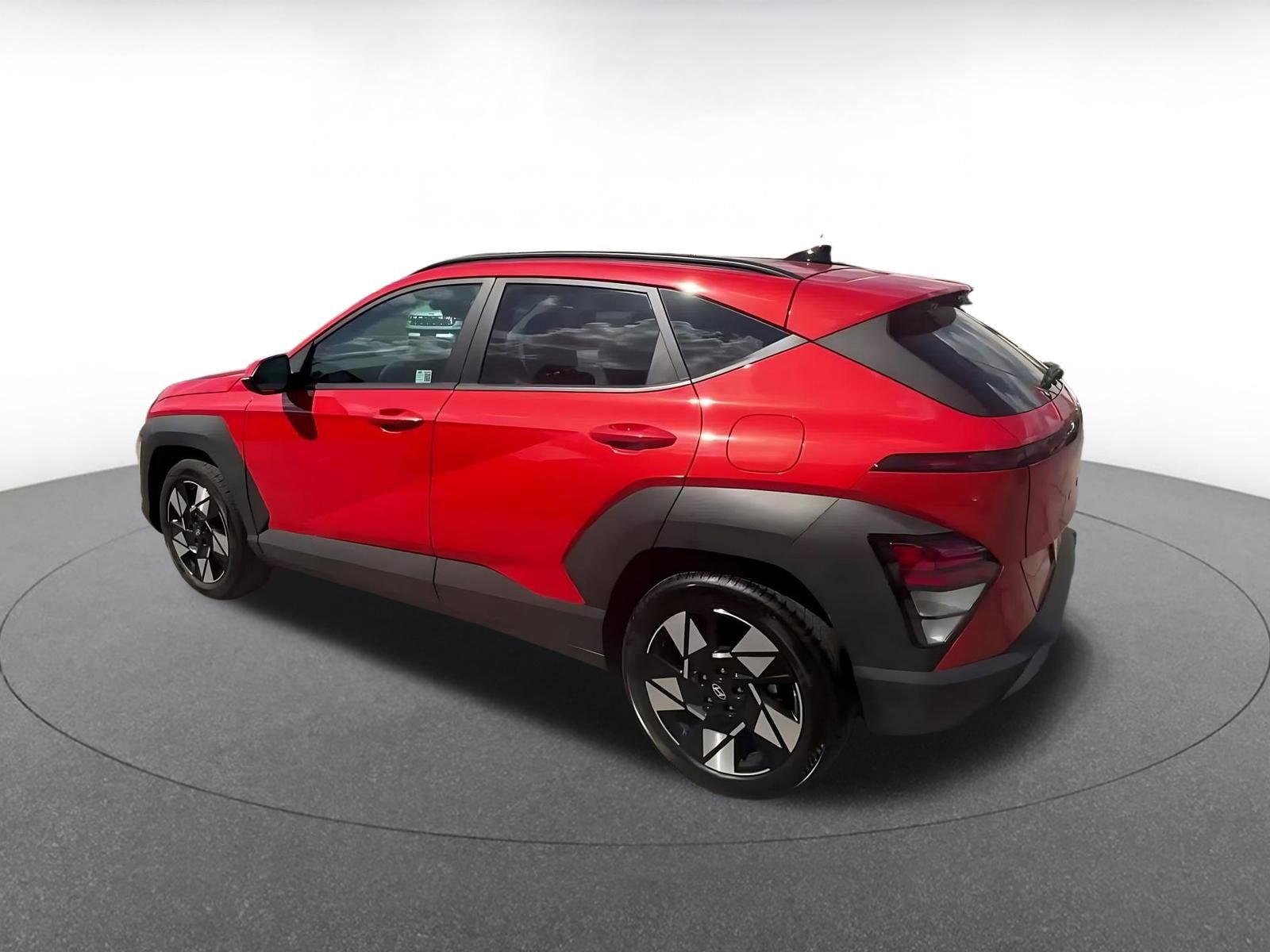 Used 2025 Hyundai Kona SEL image 15