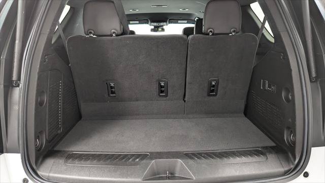 Used 2023 Chevrolet Tahoe LT w/ Luxury Package RWD image 19