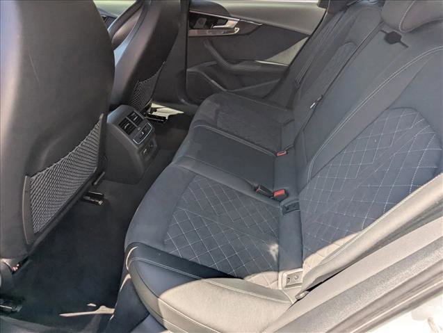 Used 2022 Audi S4 Premium Plus w/ Premium Plus Package image 19
